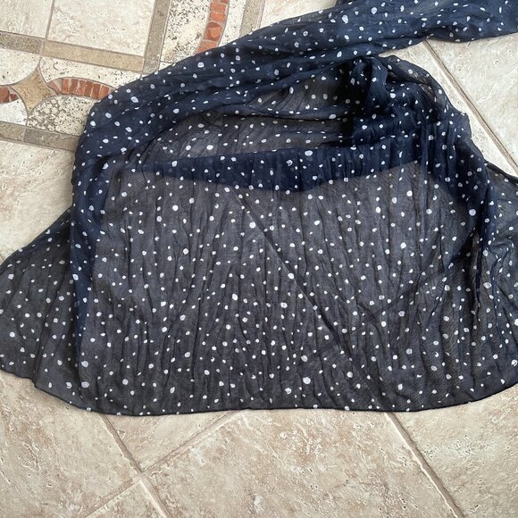 CRINKLE FASHION SCARF:PRE-OWNED NAVY W/RANDOM WHITE SPOTS - Picture 5 of 9